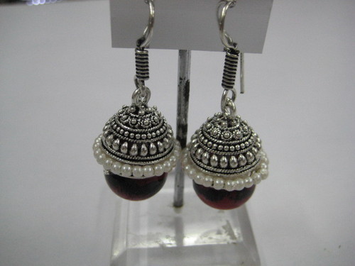 Earrings in silver plated