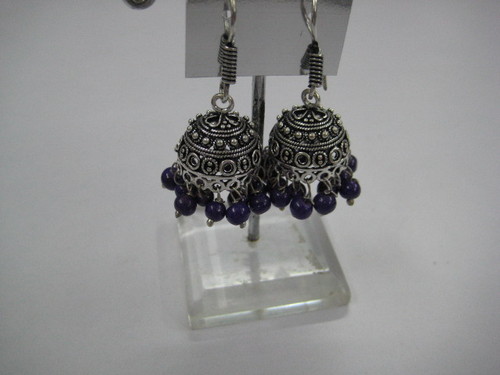 Earrings in silver plated