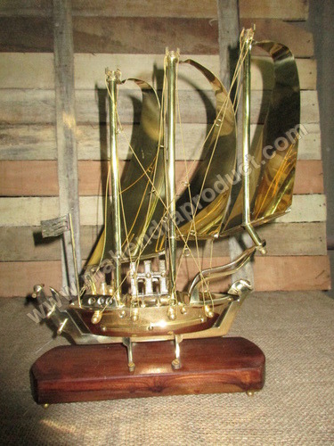 Brass Antique Ship Showpiece Table Top