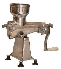Domestic Hand Operated Juicer