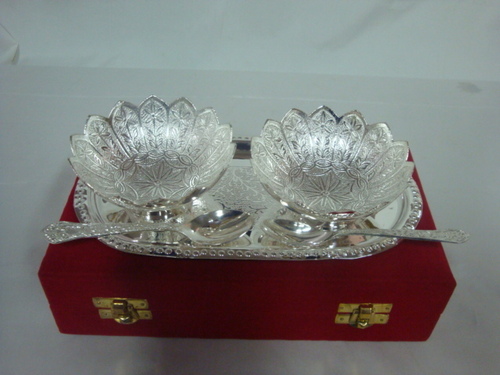 Silver bowl set