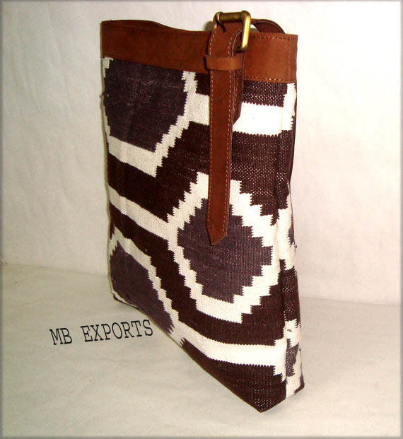 RUG MESSENGER BAGS