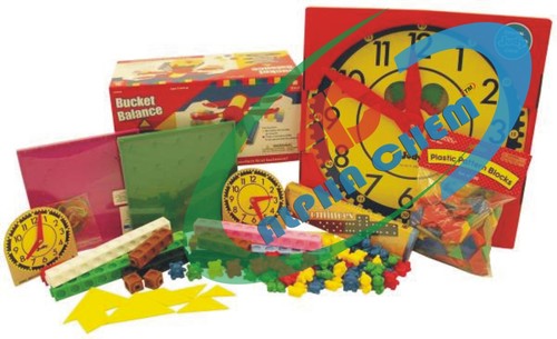 Manipulative Kit - Plastic Balance Scale, Judy Clock, 48 Teddy Bear Counters, 100 MultiLink Cubes, Double-Six Dominoes, Plastic Tangrams, Two Geoboards | Hands-On Learning, Early Math Skills, Classroom Use, Teacher Friendly