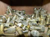 Easy To Operate Hydra Crane Axle Bolt