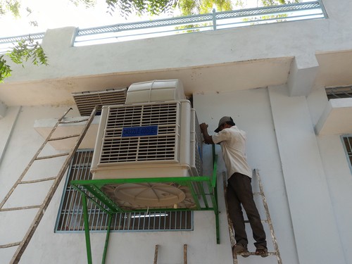 PLASTIC INDUSRY COOLER