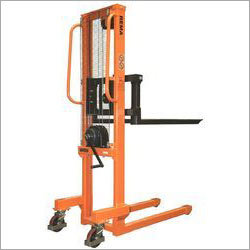 Manual Hydraulic Stacker