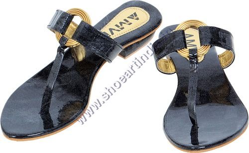 Fashion Sandals Ladies Shoes Famous Designer Casual Flat Sandals Beach  Wedding Flip Flops - China Slides Slippers and Slippers Women price |  Made-in-China.com