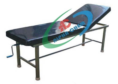 Examination Table / Bed