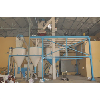 Semi Automatic Poultry Feed Plant