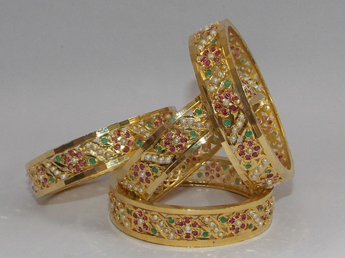 Jadau Bangles