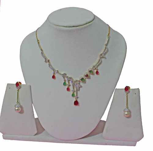 White Stone Necklace Set
