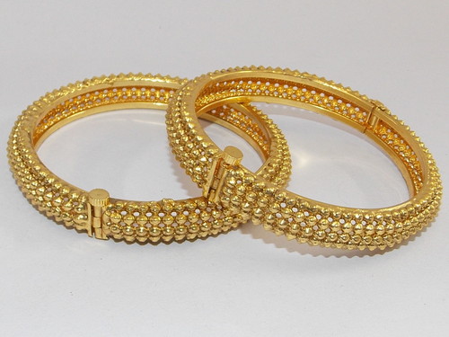 Plain Gold Bangles 