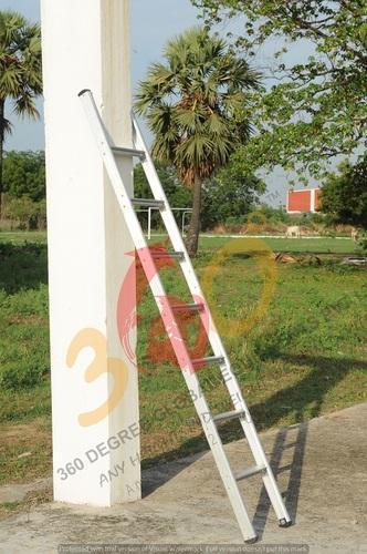 Wall Support Ladder