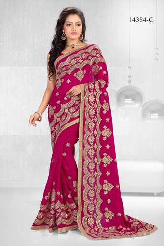  Scalope Border on Matha Patti of Saree