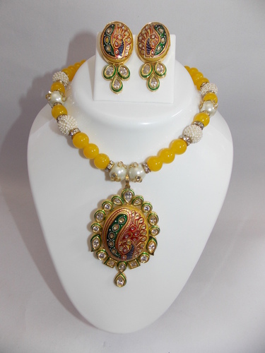 Pendent Set