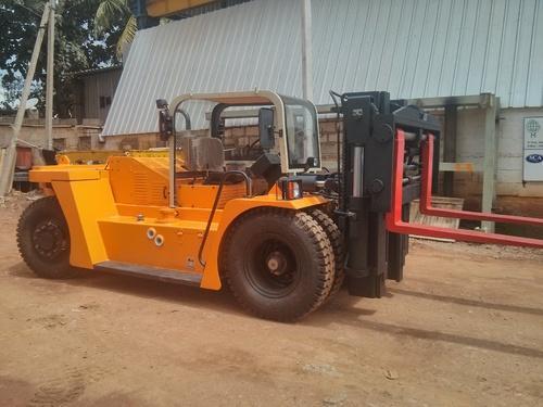 10 Ton Fork Lift Trucks Power Source: Diesel Engine