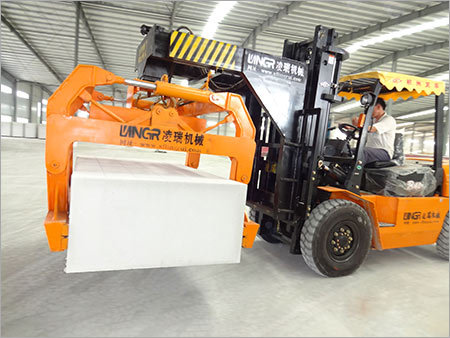 Brick Clamping Vehicle Holding Brick Car