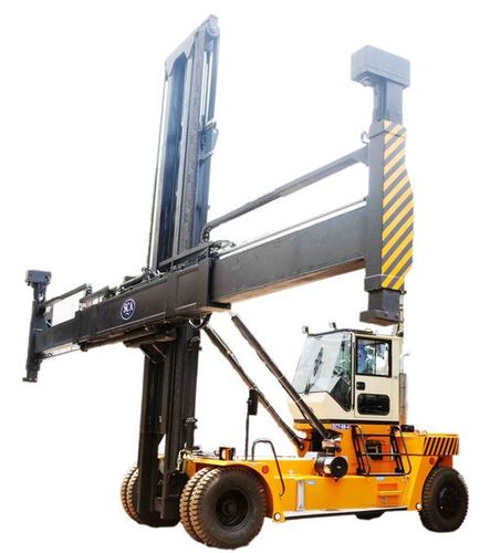 Empty Container Handler 4 High Power Source: Diesel Engine