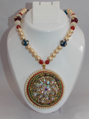 Pendent Set