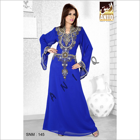 रेशम कशीदाकारी कफ्तान