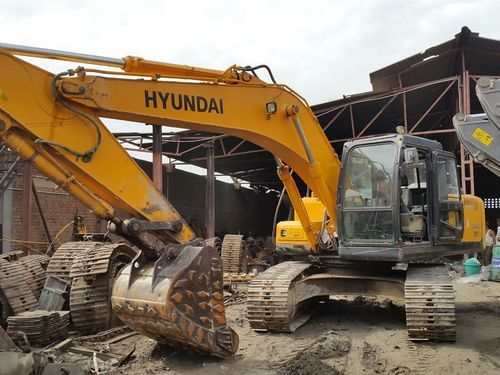 Yellow Hyundai R-210/ R-215/ R-220/ R-300 Excavator Spare Parts