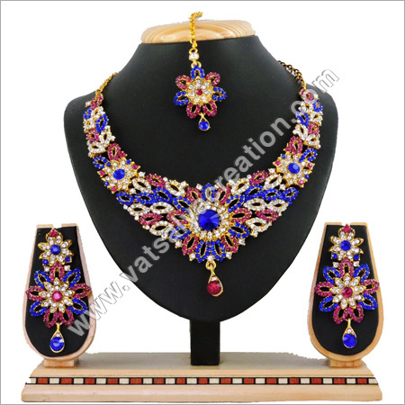 RB Necklace Set