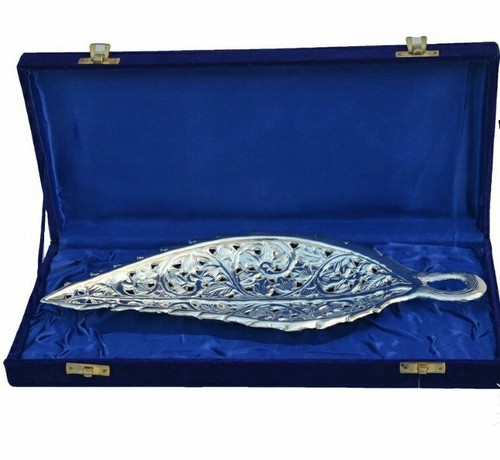 Silver Plated Serving Leafe Tray.
