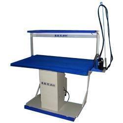 Vacuum Finishing Table