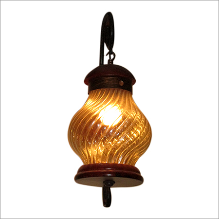 Antiue Lantern Style Wall Lamp