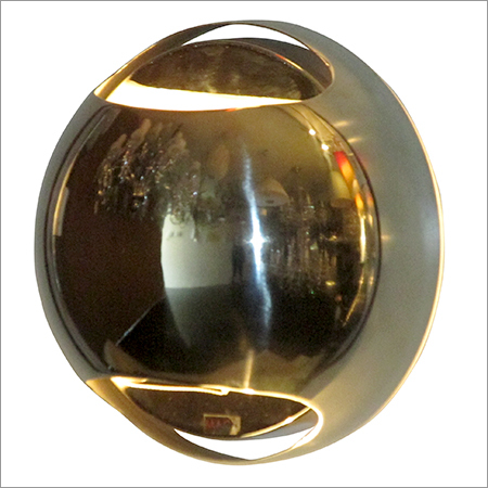 Metal Finish Wall Lamp