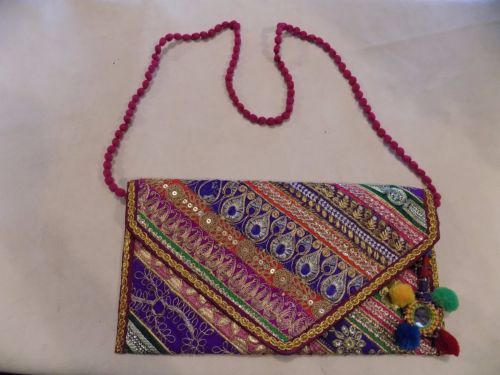 Traditional Clutch