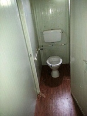 18mm Thick Cement Sheet Covered With Ceramic Tiles Or Green Marble Containerized Toilet