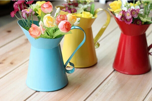 Flower Pots & Vases.