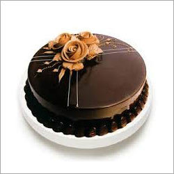 Truffle Cake - 8 Inch Diameter 3 Layers | Chocolate Ganache Frosting Smooth Texture Elegant Design