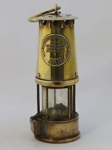 Brass Minor lamp beautiful finishing