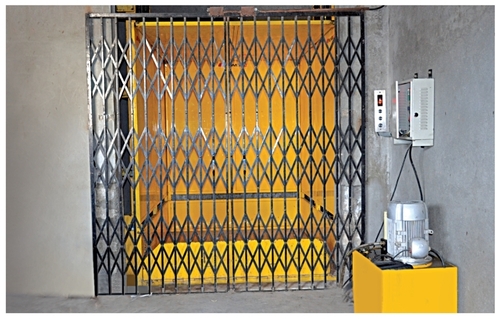 Hydraulic Goods Lift