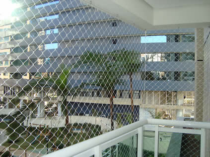 Balcony Net Hole Shape: Oval