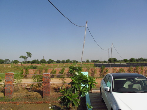 Construction & Real Estate Services (NH2 Hodal)