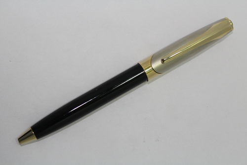 Cut-Ring Ball Pen