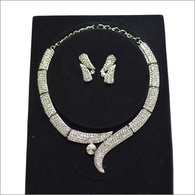 Diamond Necklace Sets