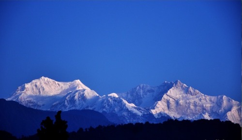 Kanchenjunga Tour Services