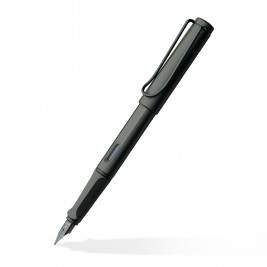 Safari Matte Black Fine Fountain Pen