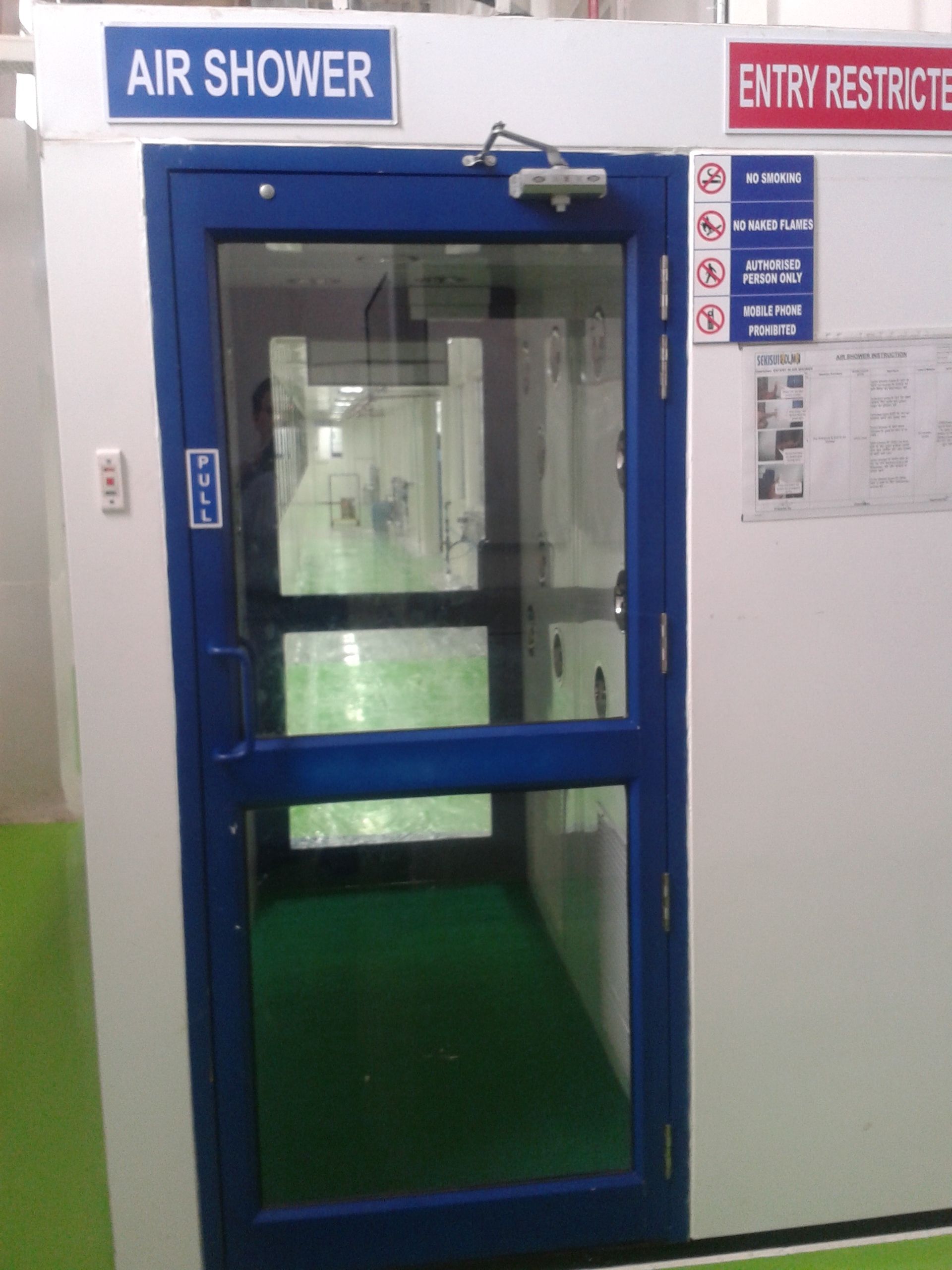 Cleanroom Air Shower