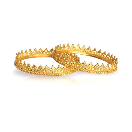 Sleek Design Gold Bangles