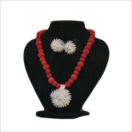 Fancy Fish Scale Necklace - Beads Metal, 18 Inches, Red | Elegant Design, Durable Beads, Unique Style
