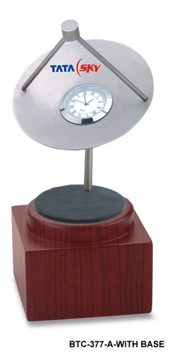 Table clock with Base