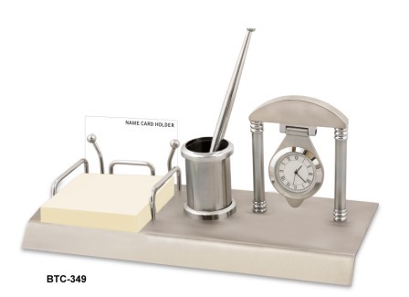 Table Clock with Pen Stand & Memo Holder