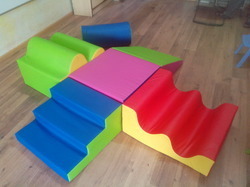 mini crossing kit - Foam Modular 6-Piece Set, Multi-Colored Soft Shapes, Easy Assembly