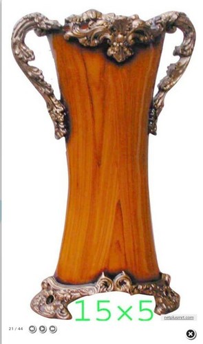 Flower Pots & Vases.