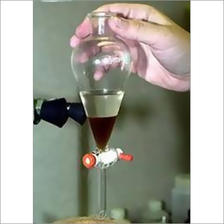 Separatory Funnel - Glass, Various Sizes | Robust Design, Transparent, Smooth Edge, Chemical Separation for Laboratories